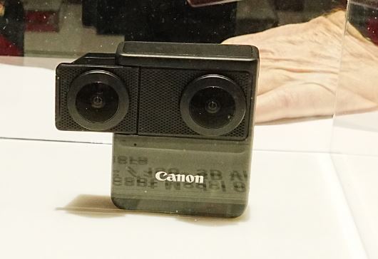 Canon 360 / VR 180 hybrid camera will have 8K!